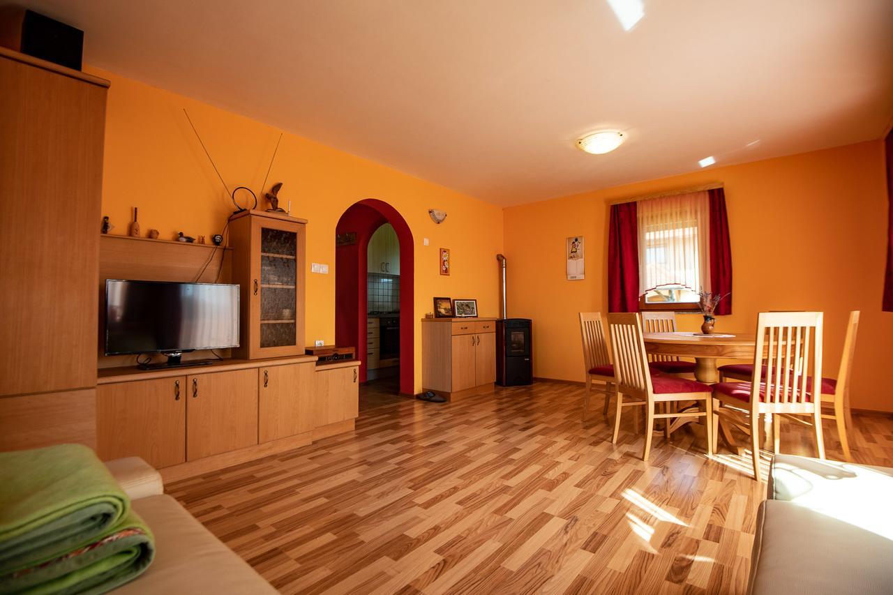 Vineyard Cottage Pod Piramido Dobrnic Zewnętrze zdjęcie